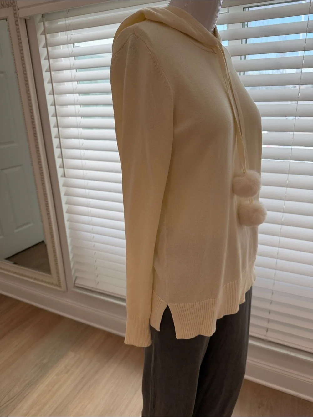 Belle by Kim Gravel Cream Pullover Hoodie Sweater /Faux Fur Pom poms